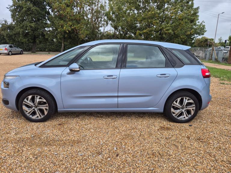 2016 Citroen C4 Picasso BLUEHDI SELECTION 5-Door Diesel