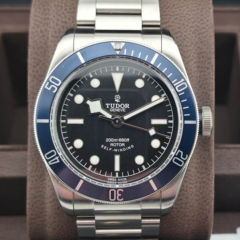 Tudor Black Bay 79220B “Smiley” – 2016, Full Set, Excellent Condition