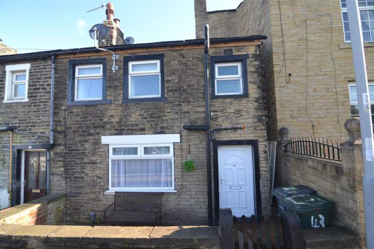 1 Bedroom End Terrace House To Let / Rent Clayton Rd BD7 Bradford