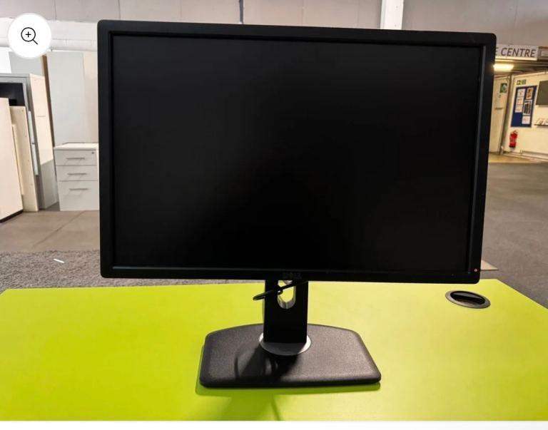 Black Computer Monitor – Good Condition