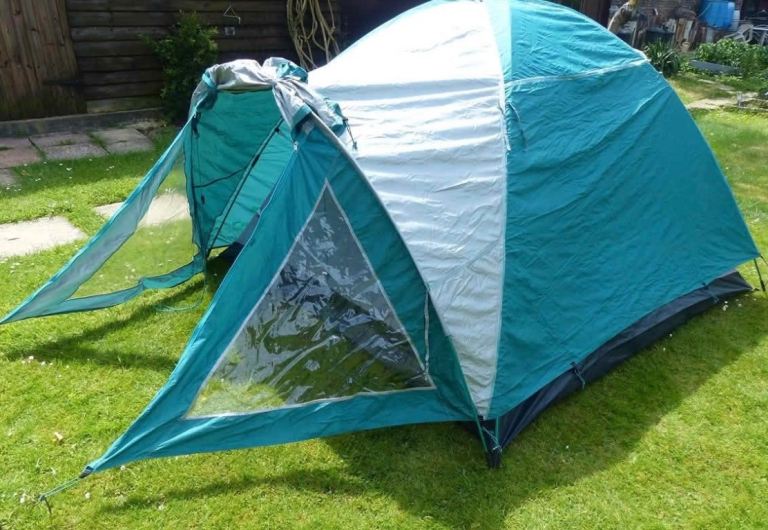 Good Condition Camping Tent – Teal and White