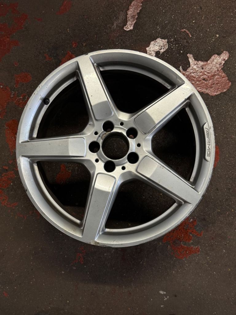 Genuine Mercedes CLS AMG 19” Alloy Wheel 8.5Jx19 ET34 A2184011602 