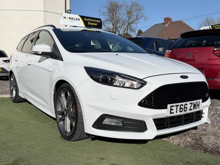 2017 Ford Focus 2.0T EcoBoost ST-3 Euro 6 (s/s) 5dr ESTATE Petrol Manual
