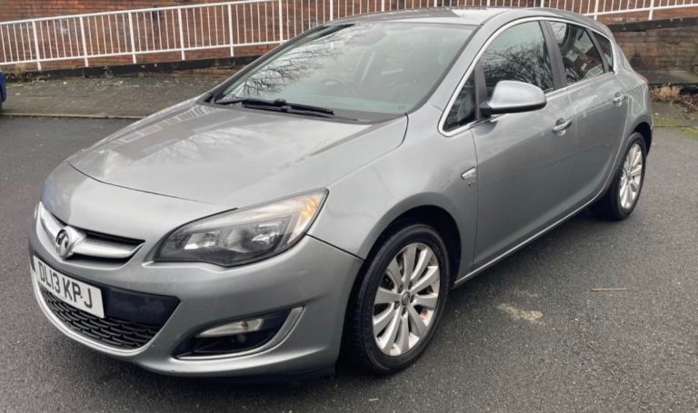 Vauxhall, ASTRA, automatic  Hatchback, 2013, Other, 1956 (cc), 5 doors