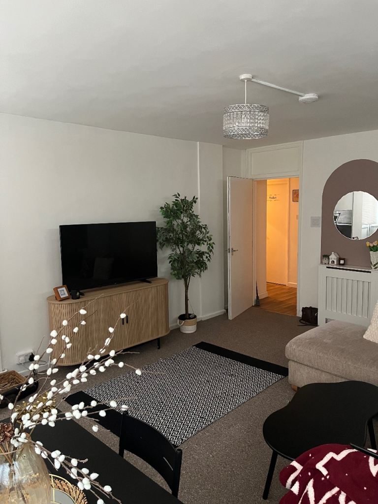 2 Dbl Bed Flat SW London
