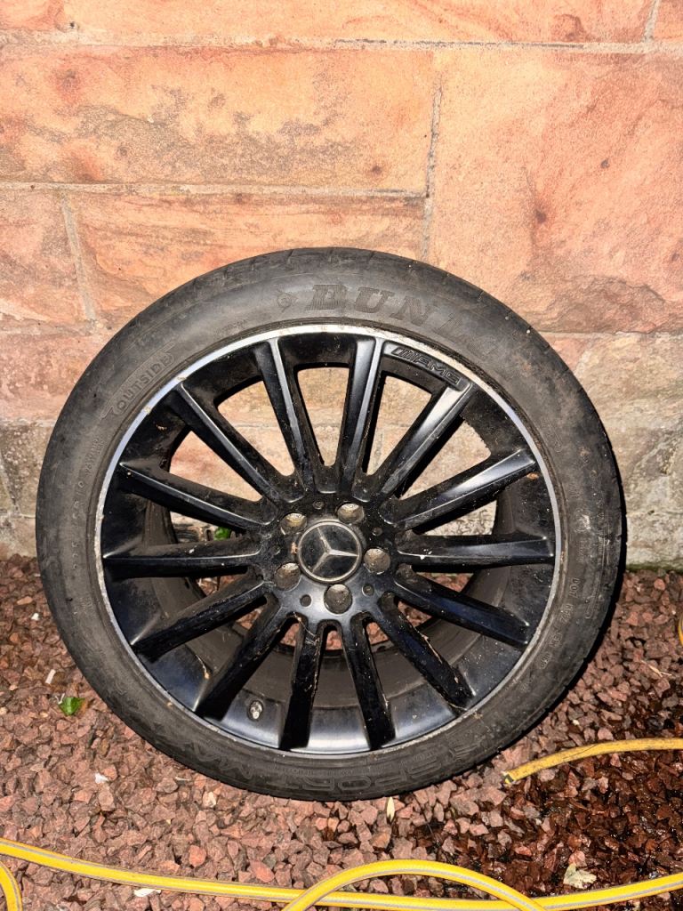 MERCEDES A35 AMG alloy+tyre 
