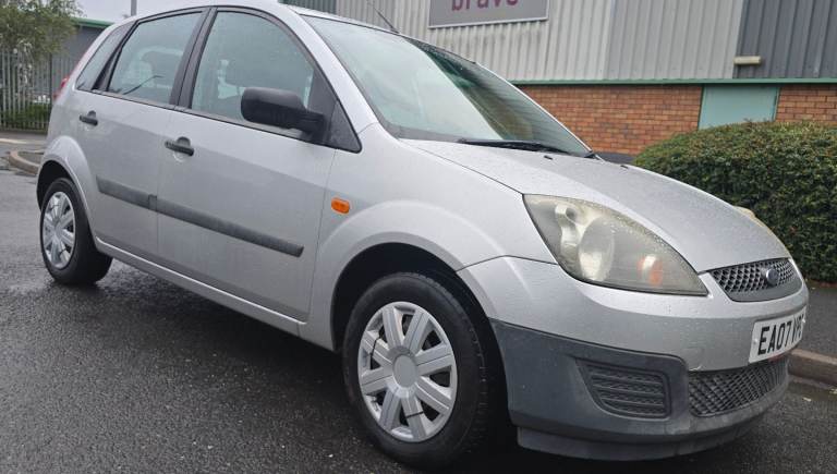 Ford fiesta 1.2 5dr vauxhall  Volkswagen toyota nissan honda hyundai renault peugeot skoda citroen 