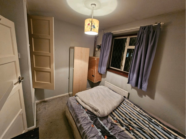 Spacious and Cosy Double Rooms for Rent in - UB5 6ND