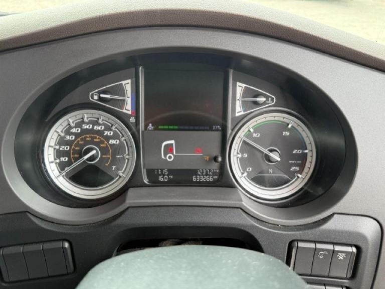 DAF XF 530 6x2 MID LIFT SLEEPER CAB TRACTOR UNIT