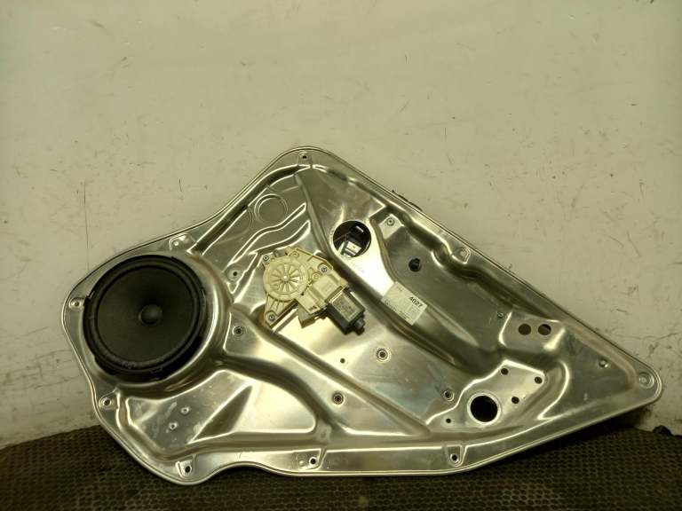 Mercedes C Class Window Regulator O/S 2014-2021 4 Door Saloon Rear Rh 981695 104