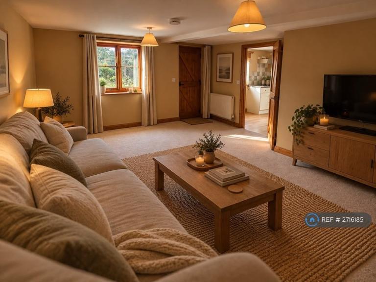 2 bedroom house in Brook Farm Cottages, Bristol, BS35 (2 bed) (#2716185)