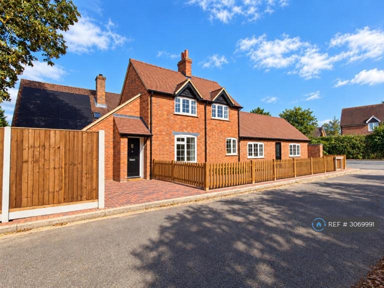 3 bedroom house in High St South, Leighton Buzzard, LU7 (3 bed) (#3069991)