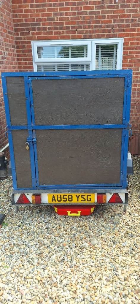 Box trailer