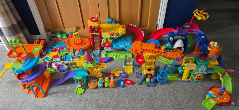 Large VTech Toot-Toot Drivers Track and Play Set – Multicoloured