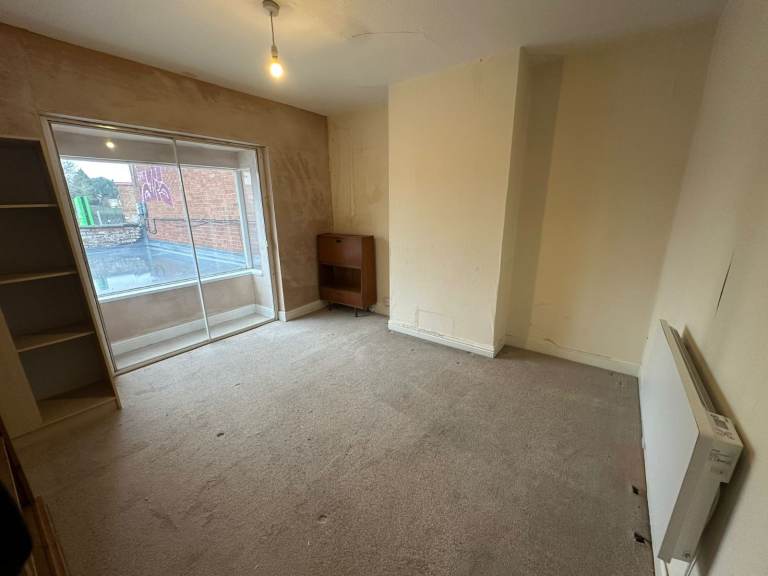 *B.C.H* 1 Bed 1st Floor Flat- Coventry Road, SHELDON