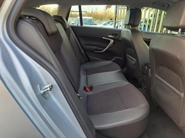 2014 Vauxhall Insignia 2.0 CDTi ecoFLEX Tech Line Sports Tourer Euro 5 (s/s) 5dr ESTATE Diesel Ma...