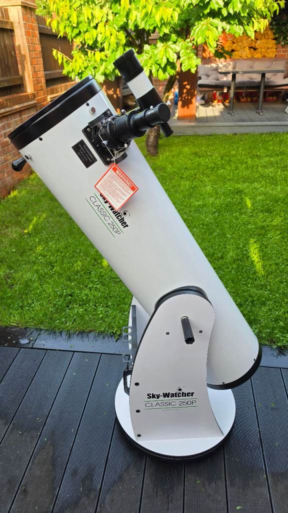 Skywatcher Skyliner 250P Classic Dobsonian Telescope