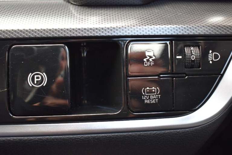 2024 Kia Sportage 1.6 H T Gdi 3 Suv 5dr Petrol Hybrid Auto Euro 6 (s/s) (207 Bhp) ESTATE Petrol/E...