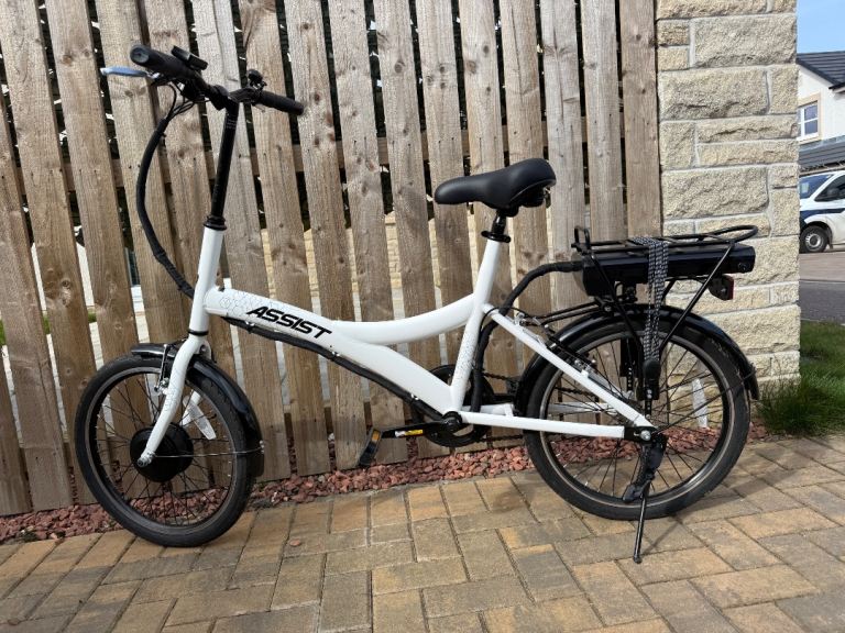 Assist e-bike, white, nearly new 
