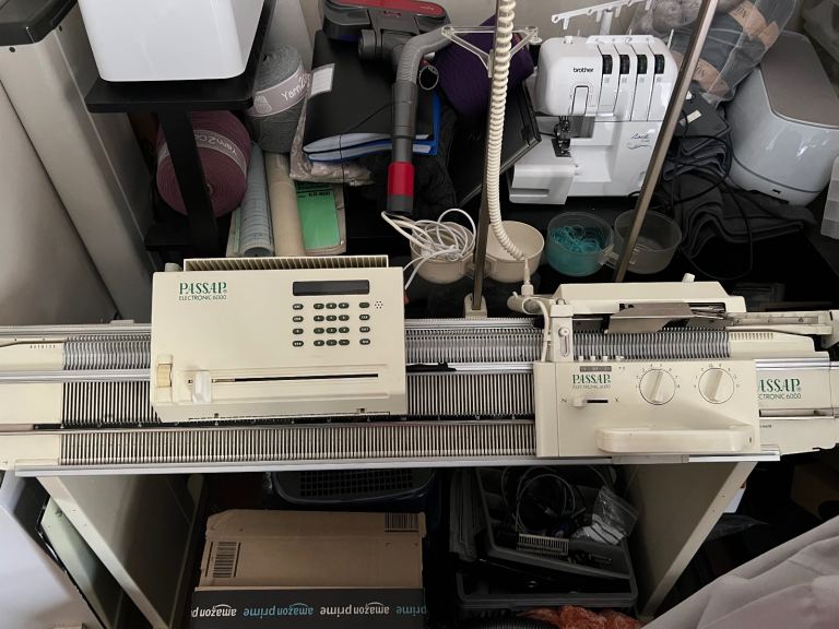 PASSAP E6000 knitting machine