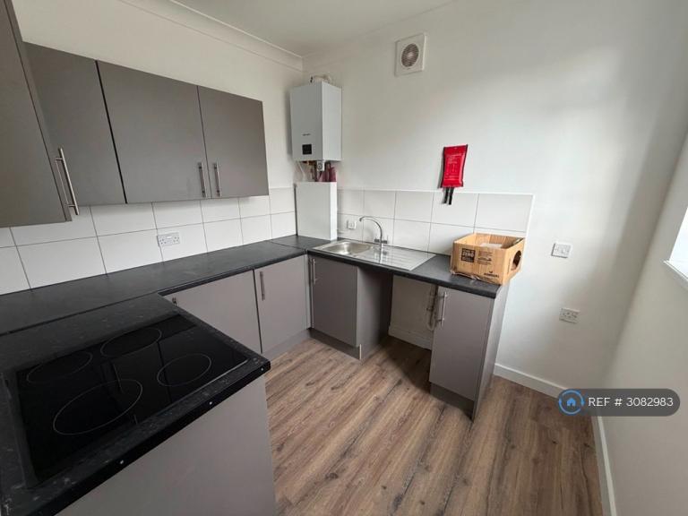 1 bedroom flat in Shirley Road, Southampton, SO15 (1 bed) (#3082983)