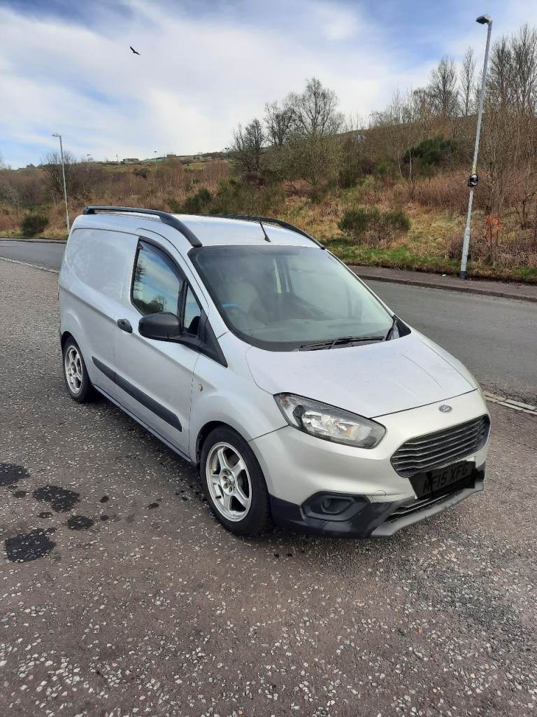 Ford transit courier.