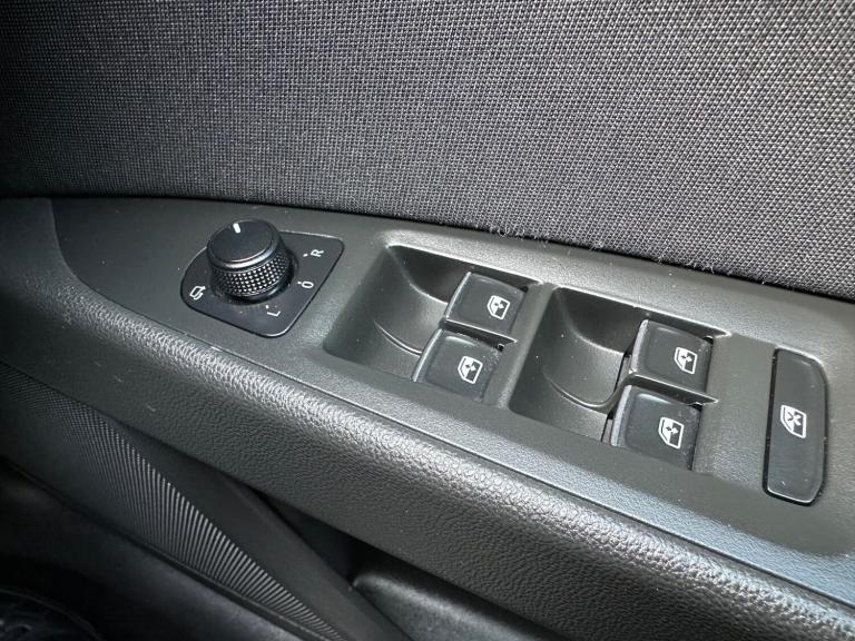 2020 SEAT Leon 1.5 TSI EVO FR Euro 6 (s/s) 5dr HATCHBACK Petrol Manual