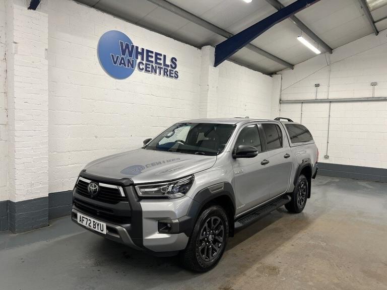 2022 Toyota Hilux Hilux 2.8 D-4D Invincible X Auto 4WD Euro 6 (s/s) 4dr Pickup Diesel Automatic