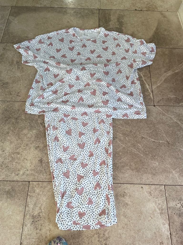 pink heart and black polka dot pyjamas by TU - size 18