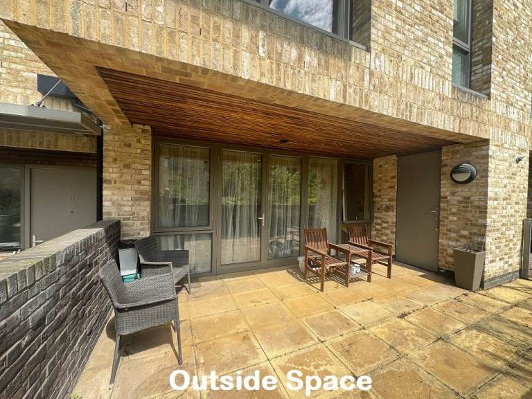 3 Bed Apartment To Rent - Stonebridge - Harlesden - Lucern Apartments 91 Hilltop Avenue NW10 8GN 
