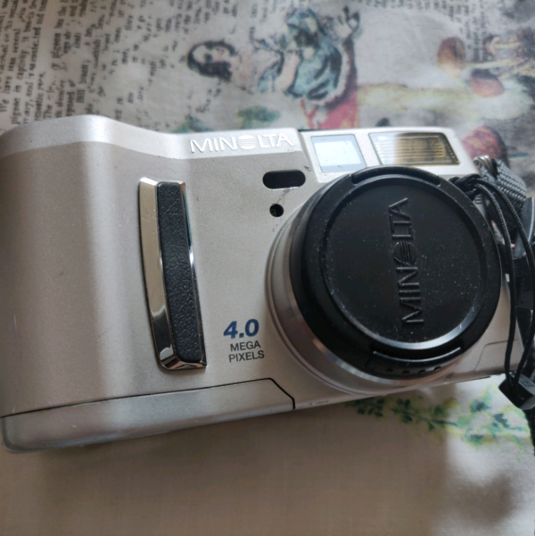 Vintage? Minolta Digital Camera