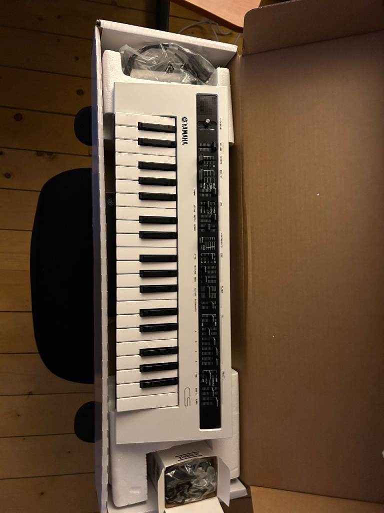 Yamaha reface CS 37 keys A virtual analog synthesizer high-grade Professional