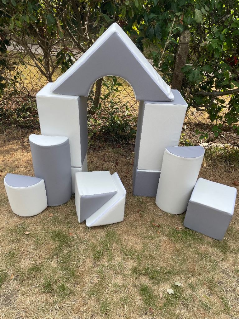 Soft Play Building Blocks 11pc Castle – Grey and White