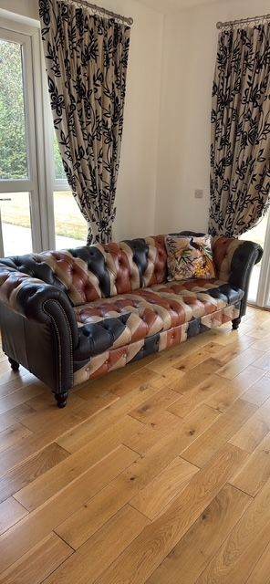 Chesterfield Union Jack Sofa – Good Condition