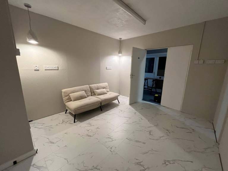 Multi use offices/rooms for business 