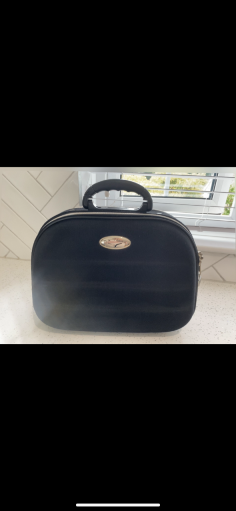 Navy blue Vanity Case with Handle – Good Condition