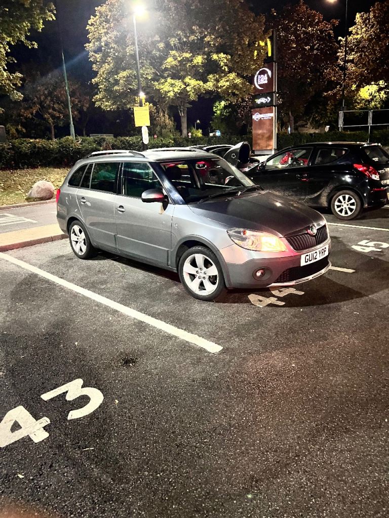 Skoda, FABIA, Estate, 2012, Manual, 1197 (cc), 5 doors