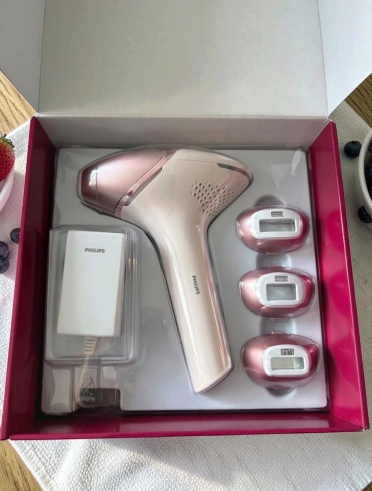 Philips Lumea 9900 IPL Hair Removal Device