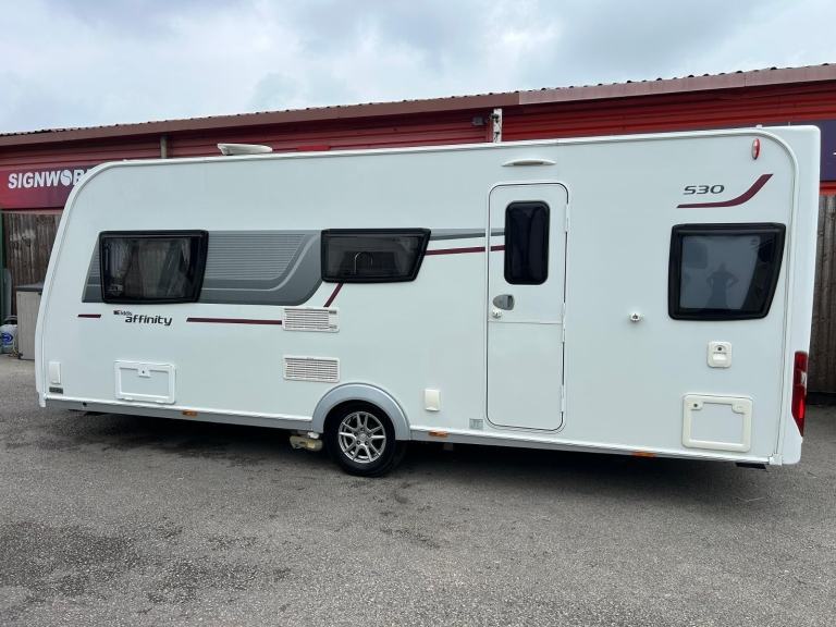 Elddis Affinity 530 3 berth 2016 mover ***LOVELY CONDITION***