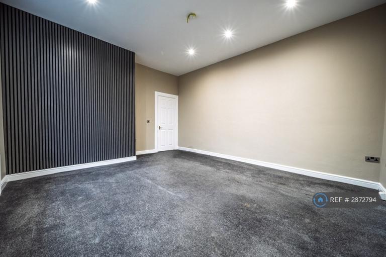 1 bedroom flat in Elms West, Sunderland, SR2 (1 bed) (#2872794)