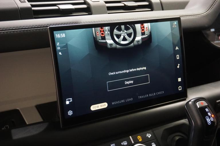 2023 Land Rover Defender 110 3.0 D250 MHEV HSE Hard Top SUV Auto 4WD MWB Euro 6 (s/s) 5dr PANEL V...