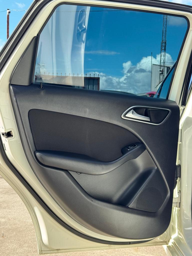 2025 Mercedes-Benz MISC 1.6 B180 BLUEFFICIENCY MPV PETROL Automatic