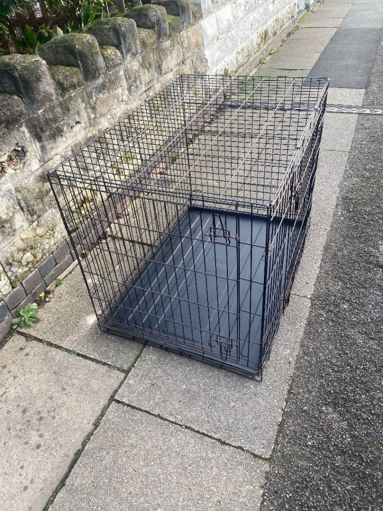 Large Dog cage 