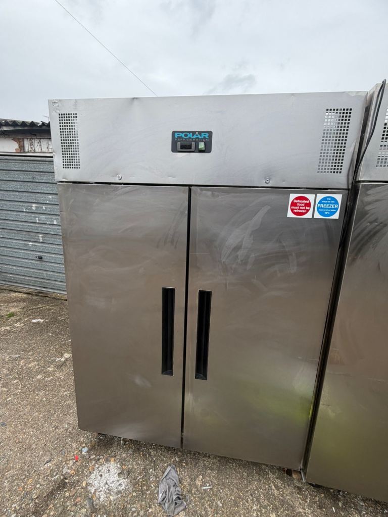 Commercial double door fridge fully serviced cafe shop restaurant 