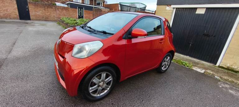 Toyota, IQ, Hatchback, 2011, Other, 998 (cc), 3 doors