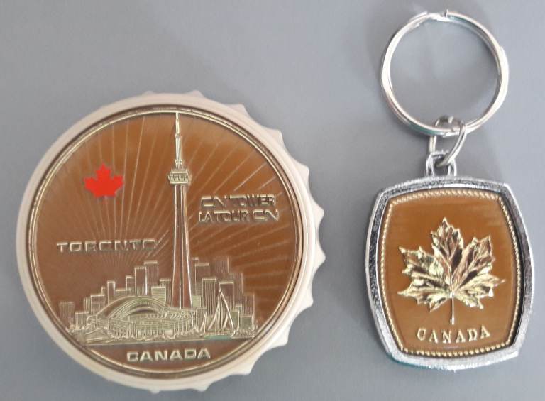 Keyring and bottle opener magnet Toronto BRAND NEW Chunky brown, golden metallic– post or collect