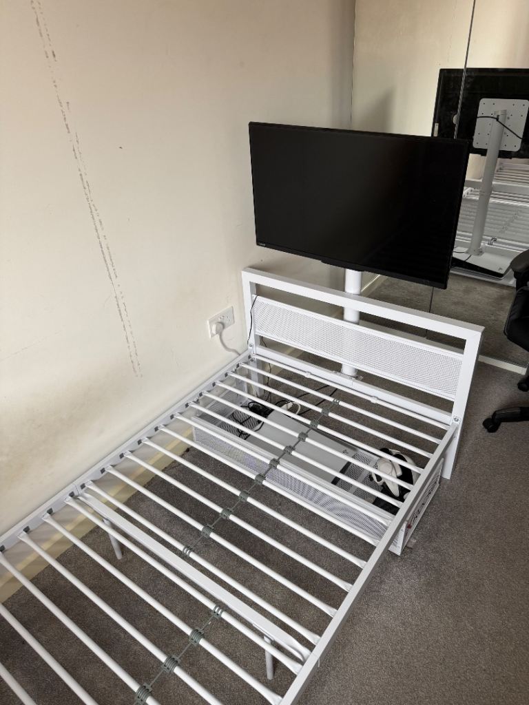 Single bed with tv attachment 