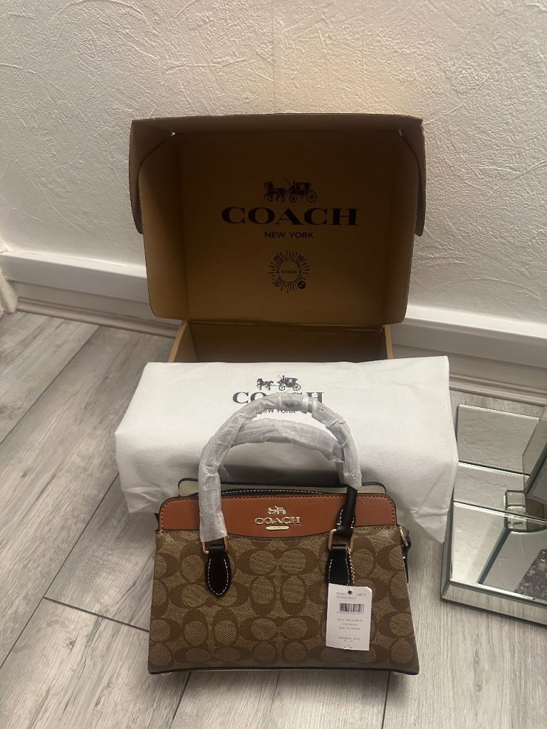 Women’s coach bag 
