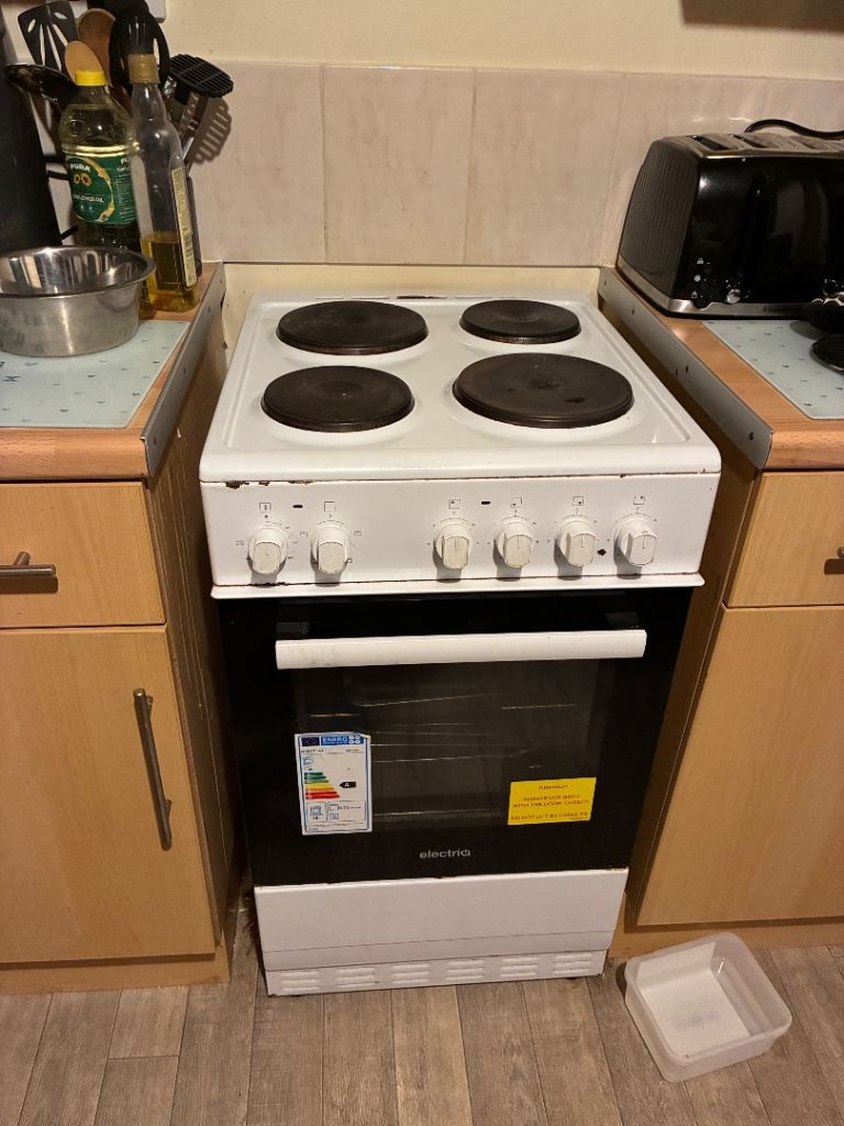 Electra Freestanding Electric Cooker with Four Hobs