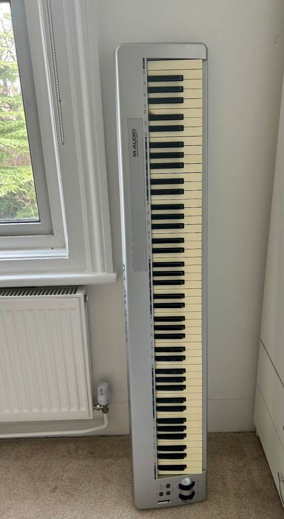 M Audio Keystation 88es MIDI Controller Keyboard (Working/Cosmetic Wear) 